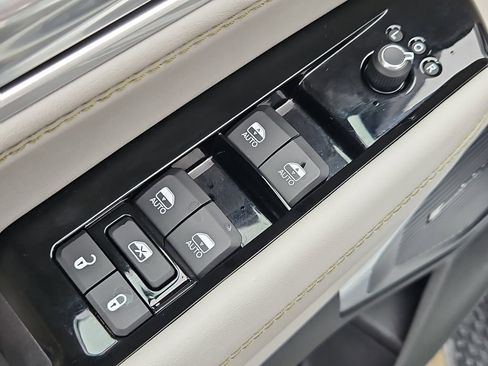 Used 2022 Jeep Wagoneer Series II w/ Flexible Seating Group AWD/4WD image 20
