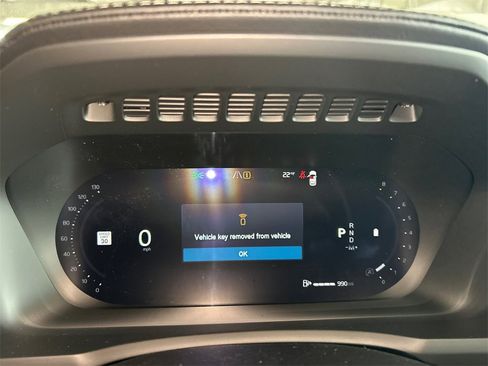 New 2026 Volvo XC90 B6 Plus w/ Protection Package Premier image 15