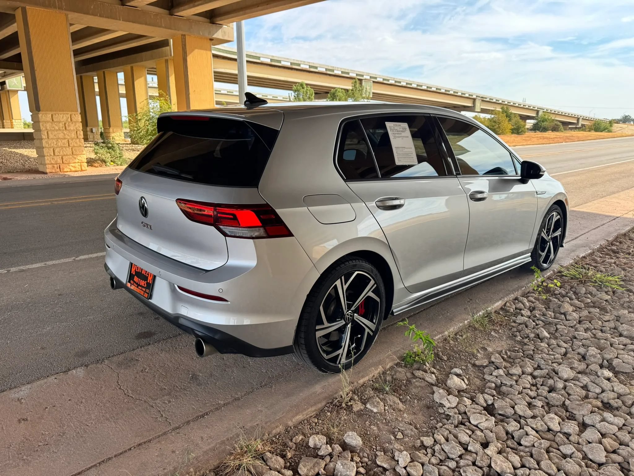 Used 2024 Volkswagen GTI SE FWD image 3