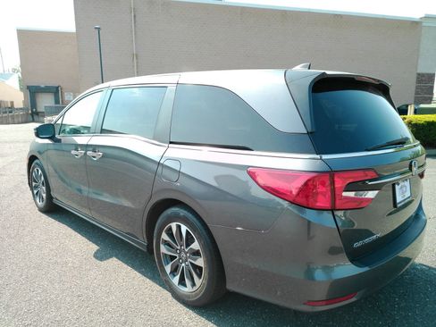Used 2023 Honda Odyssey EX-L image 5