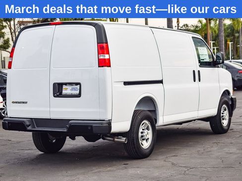 New 2026 Chevrolet Express 2500 w/ Driver Convenience Package image 6