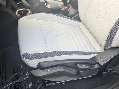 Used 2025 MINI Cooper Countryman SE image 4