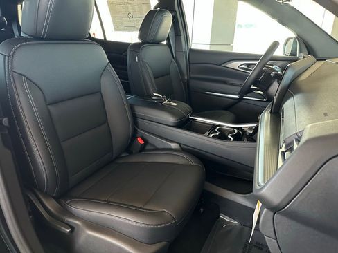 New 2026 Chevrolet Traverse LT w/ Driver Confidence Package image 18