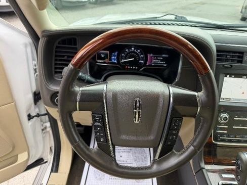 Used 2017 Lincoln Navigator L Reserve image 20