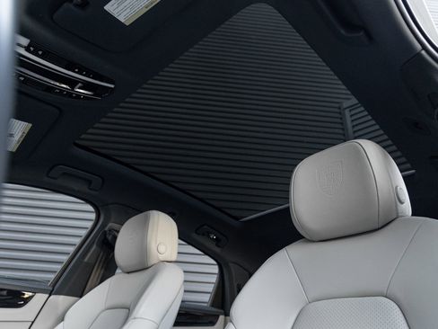 Certified 2022 Porsche Cayenne Coupe image 14