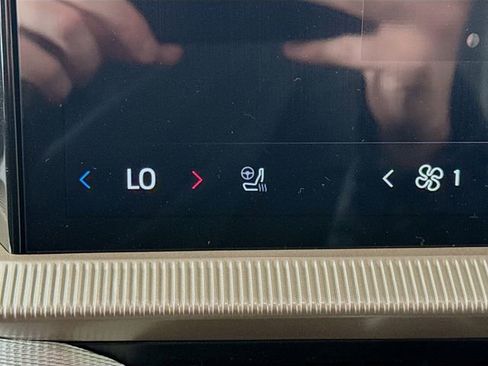 New 2026 Ford Explorer Active w/ Active Comfort Package image 19