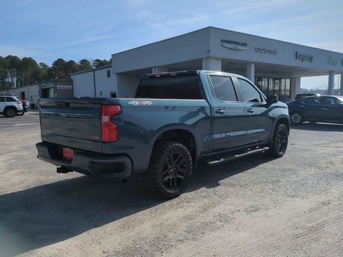 Used 2024 Chevrolet Silverado 1500 RST image 3