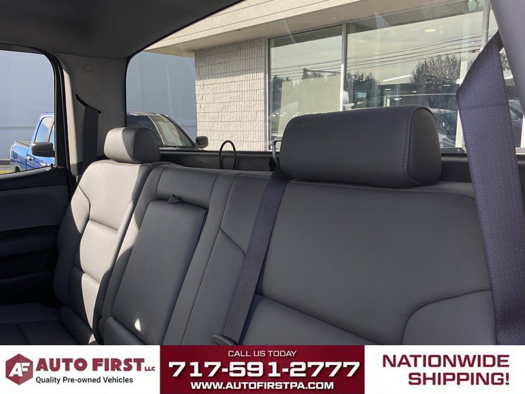 Used 2017 GMC Sierra 3500 4x4 Crew Cab image 16