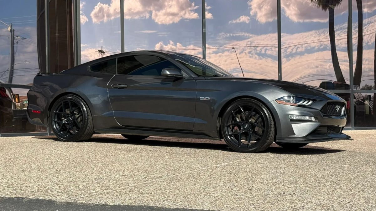 Used 2019 Ford Mustang GT w/ Performance Package - Level 2 RWD image 16