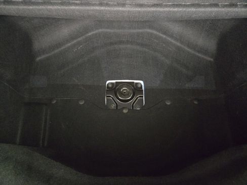 Used 2023 Rivian R1S Adventure image 26