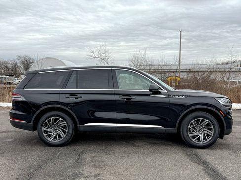 Used 2022 Lincoln Aviator Standard w/ Elements Package image 7