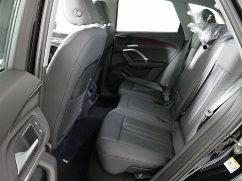 New 2025 Audi Q5 Premium image 29