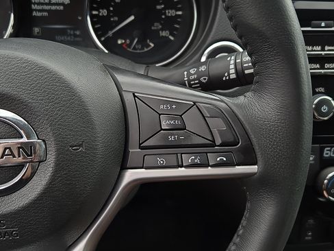 Used 2017 Nissan Rogue SV w/ Midnight Edition AWD/4WD image 20