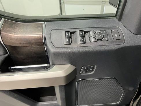 Used 2022 Ford F350 Lariat w/ Lariat Ultimate Package image 21