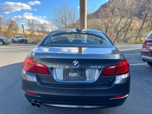 Used 2016 BMW 528i xDrive 528i xDrive w/ Premium Package image 6