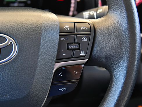 Used 2025 Toyota Camry LE FWD image 33