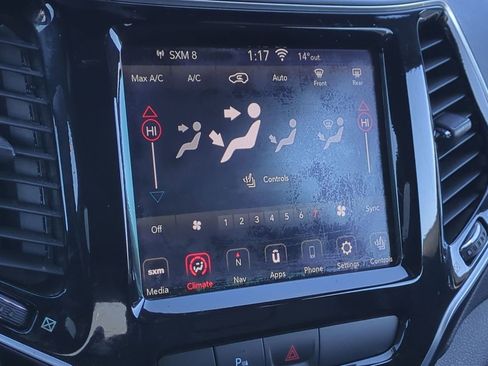 Used 2020 Jeep Cherokee High Altitude image 35