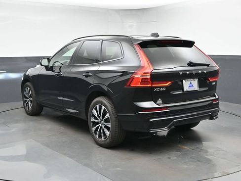 Used 2024 Volvo XC60 B5 Plus w/ Protection Package Premier AWD/4WD image 8