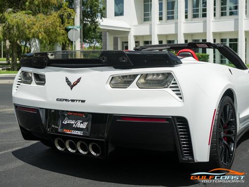 Used 2016 Chevrolet Corvette Z06 w/ 3LZ Preferred Equipment Group RWD image 58