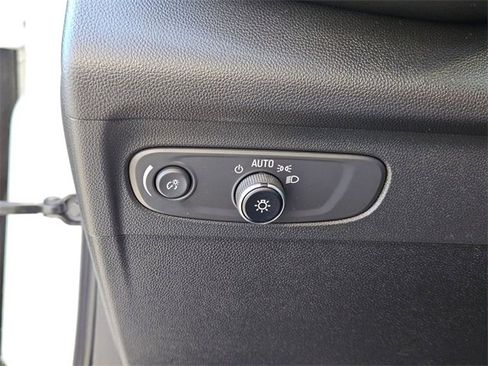 Certified 2023 Buick Envision Preferred w/ Sport Touring Package image 17