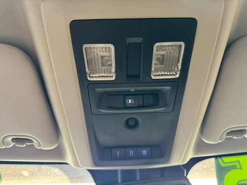 Used 2015 RAM 1500 Laramie Longhorn w/ Convenience Group AWD/4WD image 17