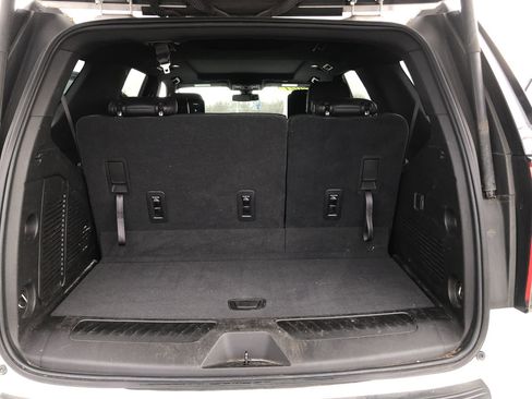 Used 2021 Chevrolet Tahoe LT w/ Rear Media and Nav Package image 9