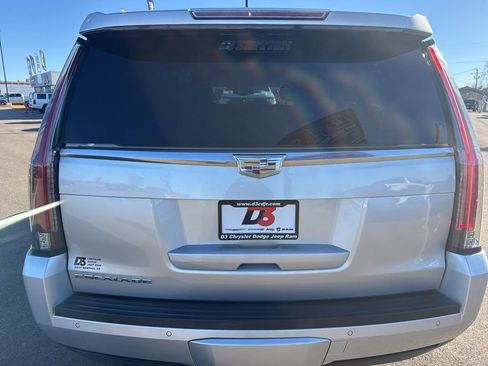 Used 2019 Cadillac Escalade 4WD image 26