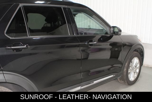 Used 2022 Ford Explorer Limited w/ Limited Technology Package AWD/4WD image 35