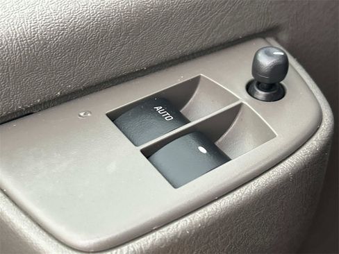 Used 2023 GMC Savana 2500 w/ Driver Convenience Package image 15