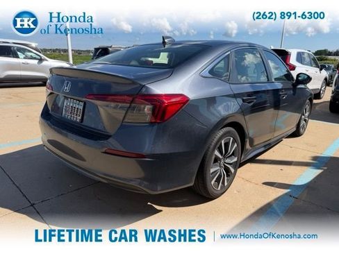 Used 2022 Honda Civic EX image 2
