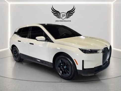 Used 2023 BMW iX xDrive50 w/ Convenience Package AWD/4WD image 1