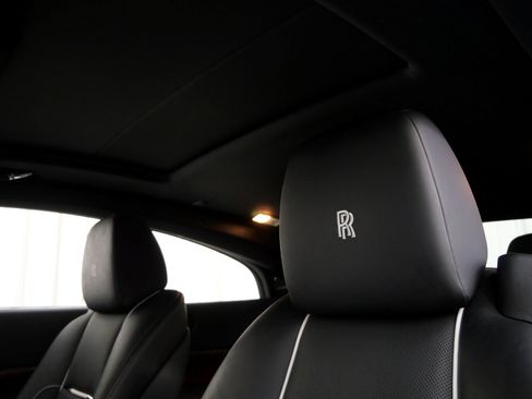 Used 2016 Rolls-Royce Wraith image 27
