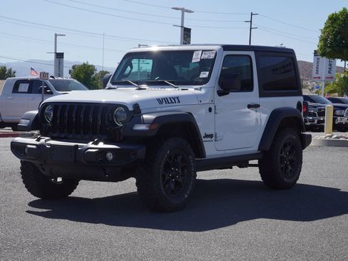 Used 2022 Jeep Wrangler Sport AWD/4WD image 2