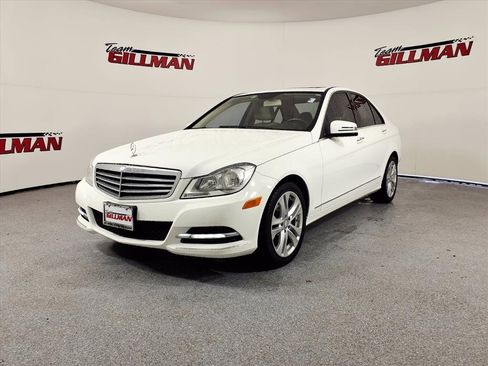 Used 2013 Mercedes-Benz C 250 Sedan image 3