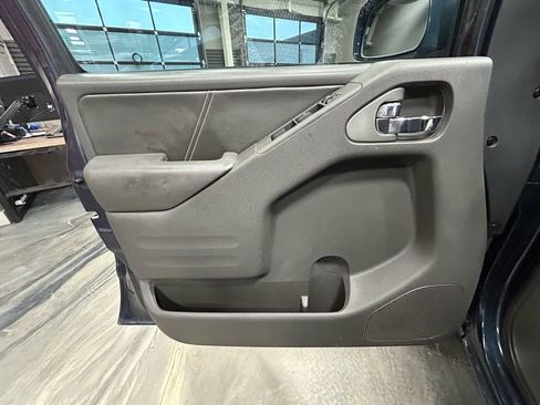 Used 2017 Nissan Frontier PRO-4X w/ Pro-4x Luxury Package image 49