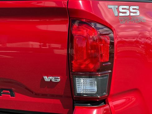 Used 2022 Toyota Tacoma SR image 22