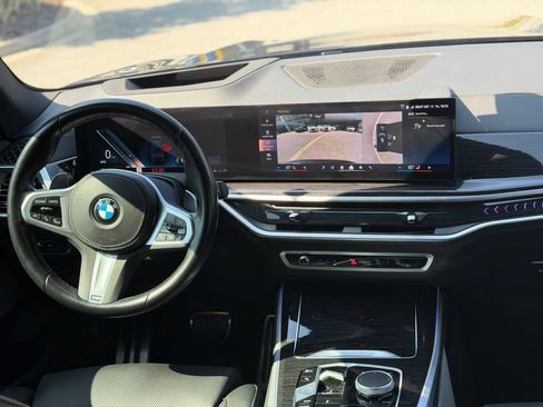 Used 2024 BMW X5 xDrive40i w/ M Sport Package AWD/4WD image 4