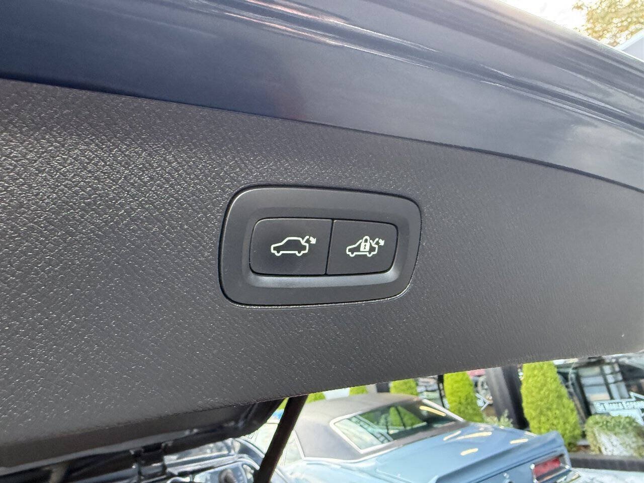 Used 2019 Volvo XC90 T6 Momentum w/ Advanced Package AWD/4WD image 14