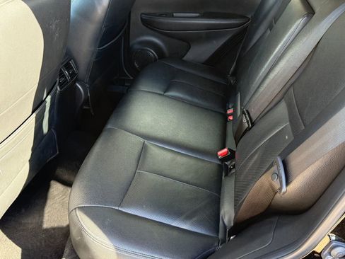 Used 2018 Nissan Rogue Sport SV image 16