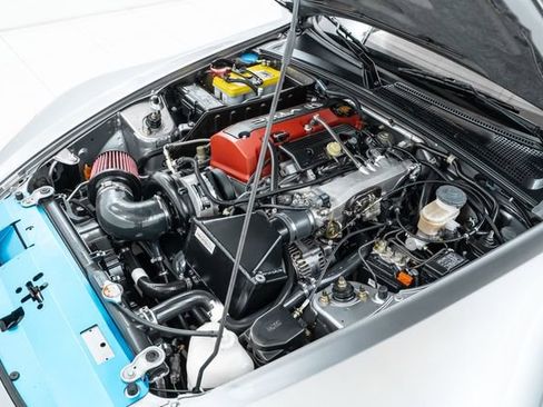 Used 2001 Honda S2000 image 32