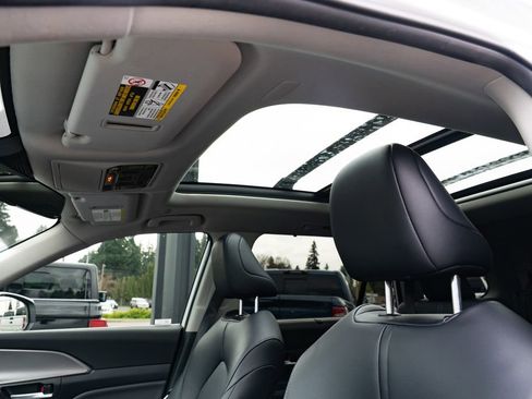Used 2024 Toyota Grand Highlander AWD Hybrid image 18