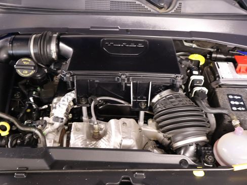 Used 2025 Jeep Compass Latitude AWD/4WD image 18