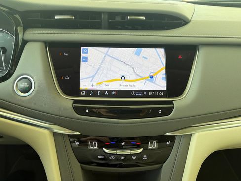Used 2023 Cadillac XT5 Premium Luxury FWD image 17