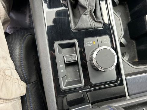 Used 2022 Toyota Tundra Platinum image 19