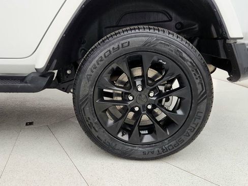 Used 2021 Jeep Wrangler Unlimited Sahara w/ Cold Weather Group image 9