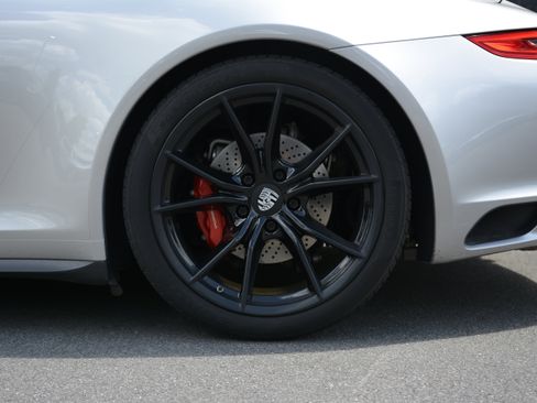 Used 2018 Porsche 911 Targa 4S AWD/4WD image 32