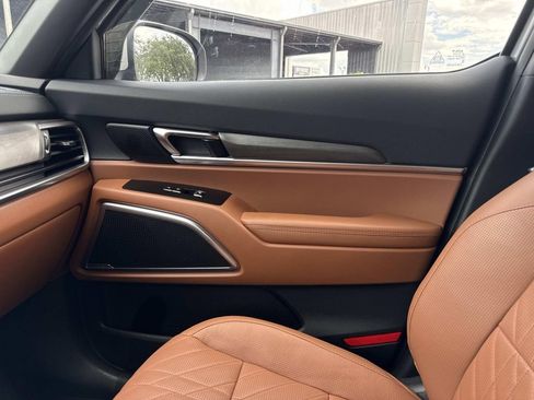Used 2025 Kia Telluride EX X-Line AWD/4WD image 23