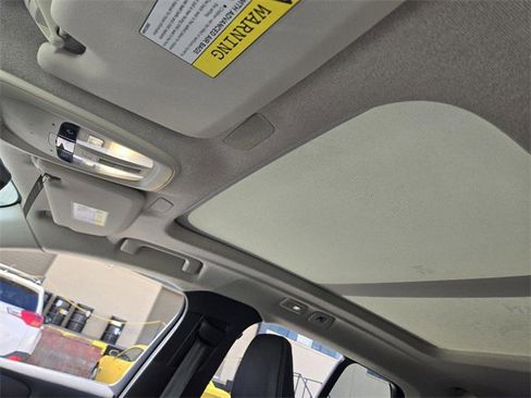 Certified 2025 Volvo XC40 B5 Core w/ Protection Package Premier image 32