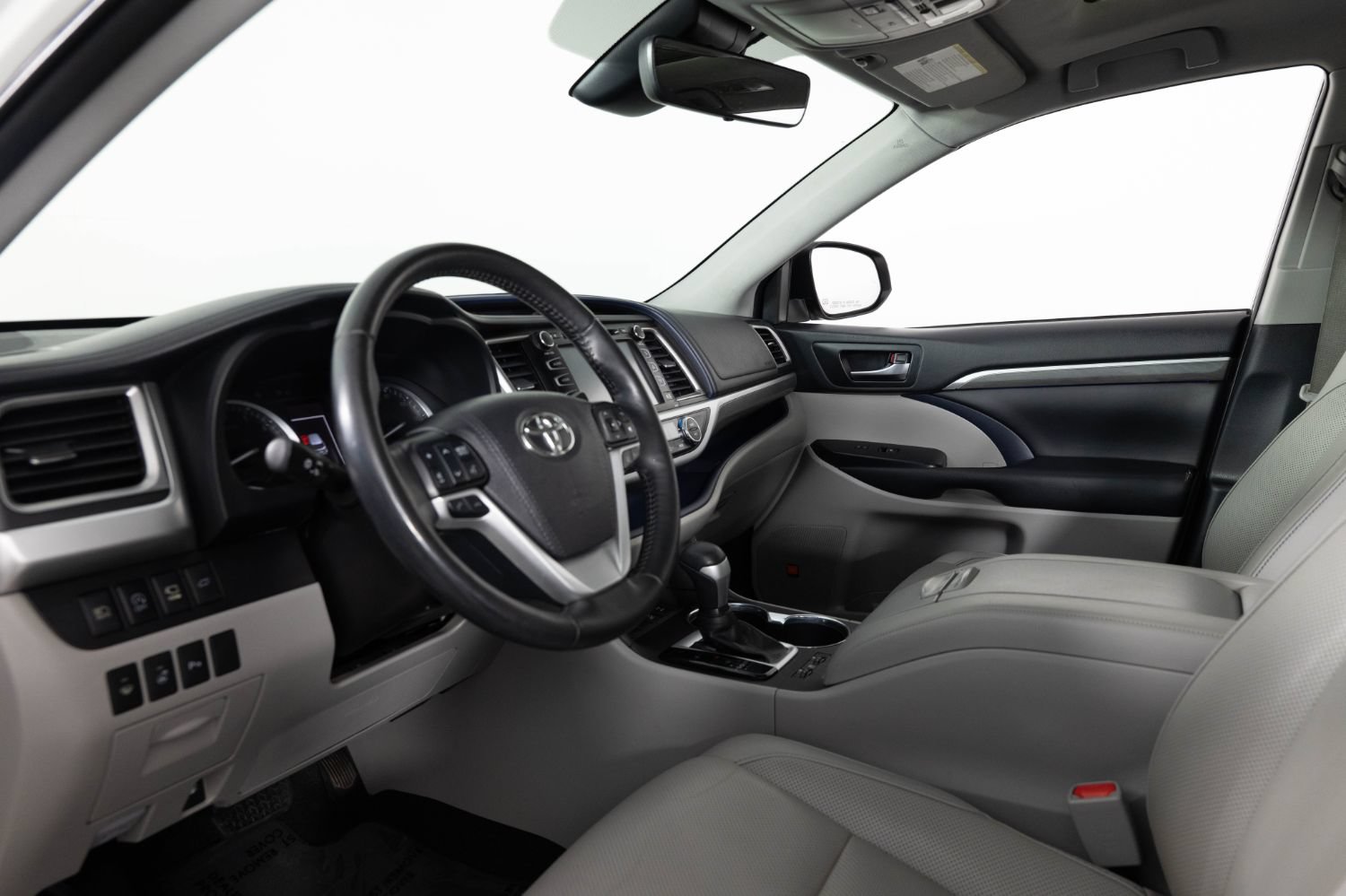 Used 2019 Toyota Highlander Limited Platinum AWD/4WD image 14