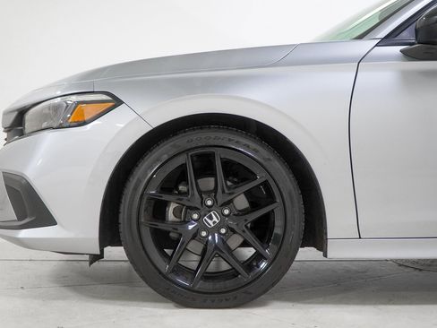 Used 2023 Honda Civic Sport image 16